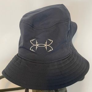 Under Armour bucket hat